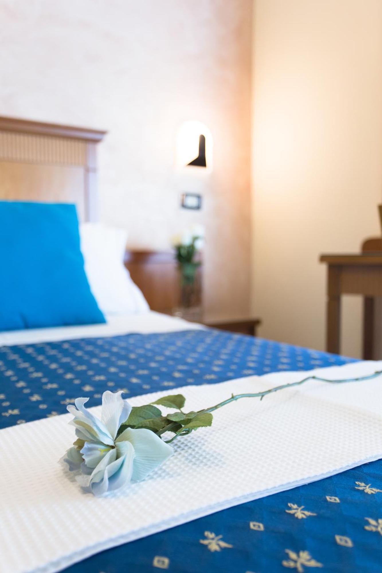 Hotel Verona Cesenatico Habitación foto